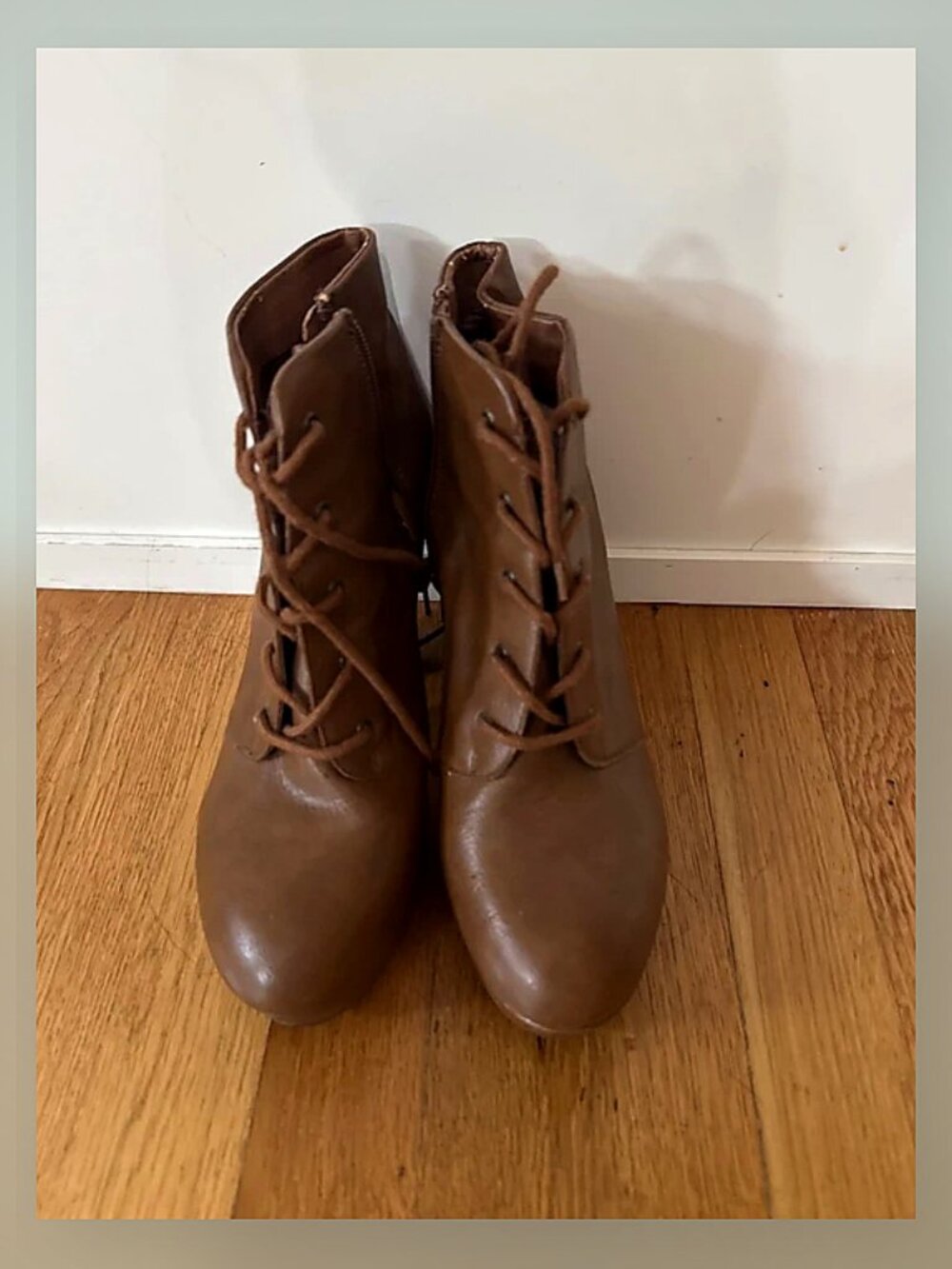 Boots - Picture 3 of 5